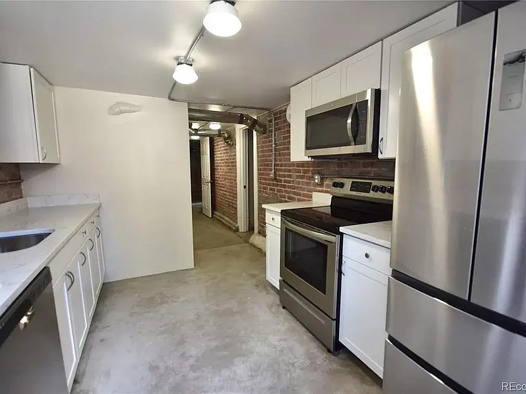 1318 N Marion St — Photo 4