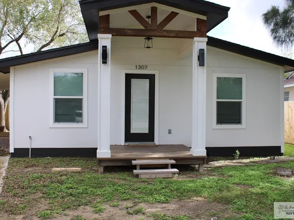 1307 S Eye St, Harlingen, TX 78550
