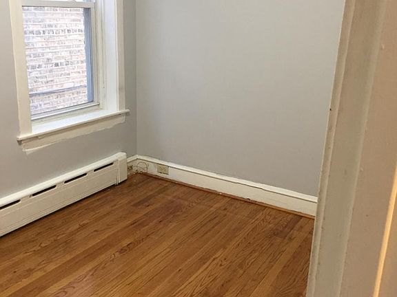 3rd image of 4314 N Marmora Ave #1