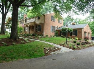 2538 Sharmar Rd, Roanoke, VA 24018