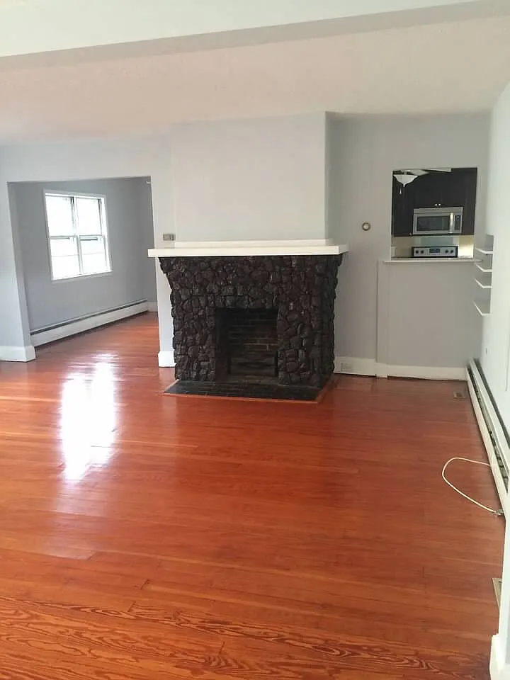 3 bed, 1950 sqft, $3,500 — Photo 4