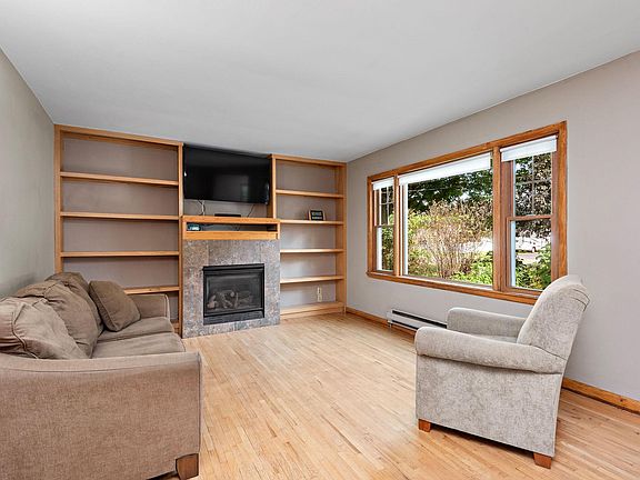 5th image of 11371 Ellingwood Ave NW