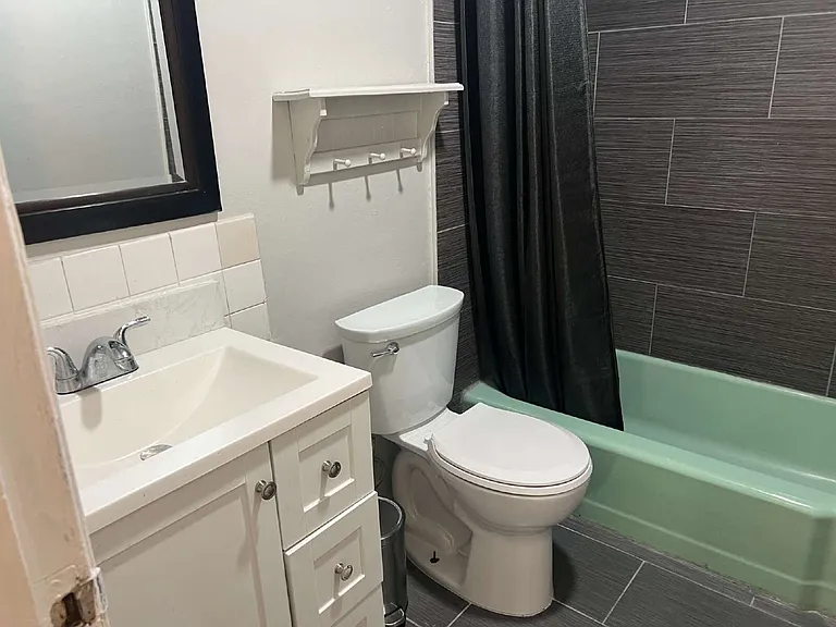 3350 Cambridge St #4 — Photo 18
