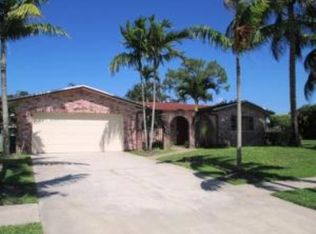 126 Galiano St, Royal Palm Beach, FL 33411