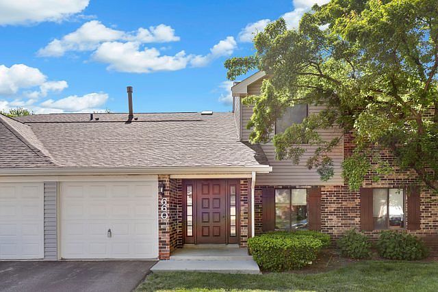 1st image of 660 Cross Creek Dr W #2B