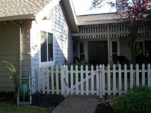 108 Crow Canyon Dr, Folsom, CA 95630