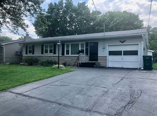 1349 S Estate Ave, Springfield, MO 65804