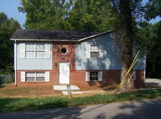 1221 Overton Ln, Knoxville, TN 37923