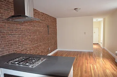 Rented by CITY SKYLINE REALTY INC