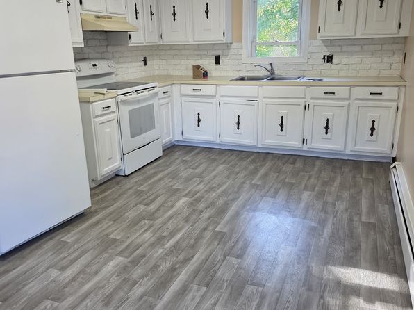 8-10 Snells Ct #2
