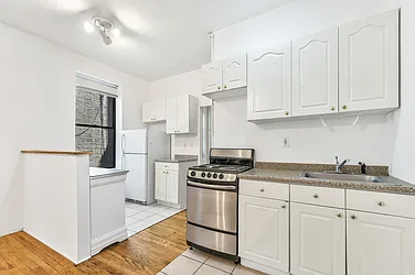 Rented by Aryeh Realty