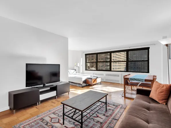 185 West End Avenue image 2 of 6