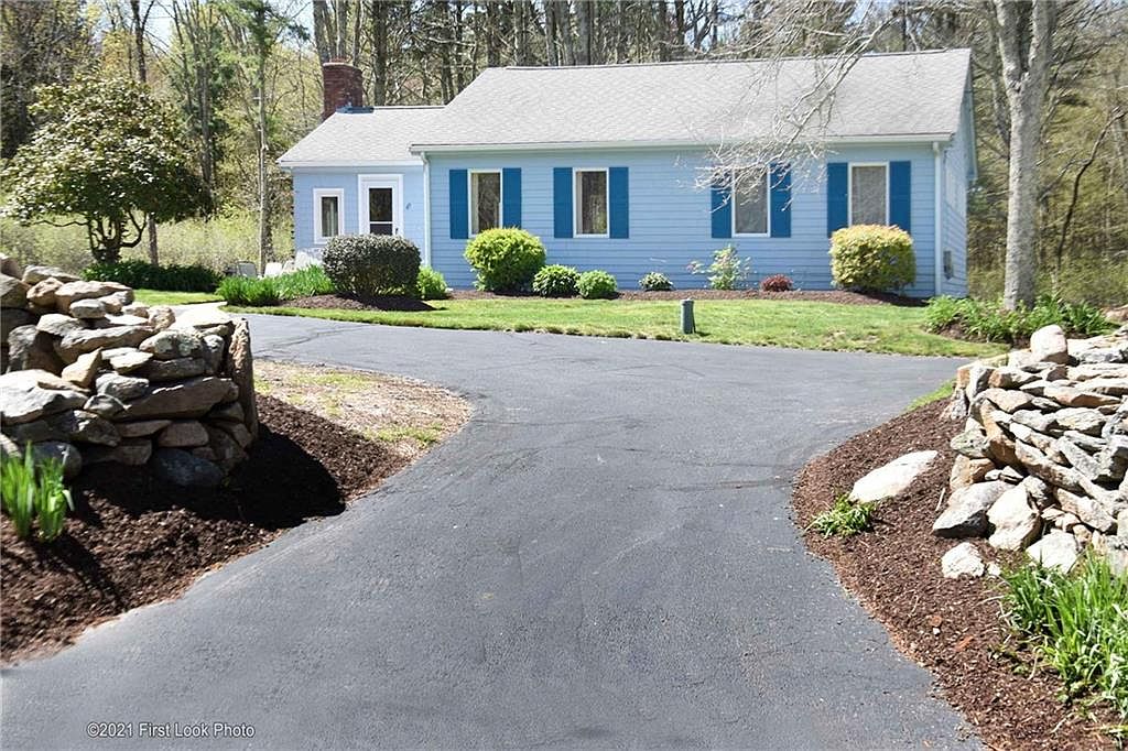 49 Old Plainfield Pike, Scituate, RI 02825 Zillow