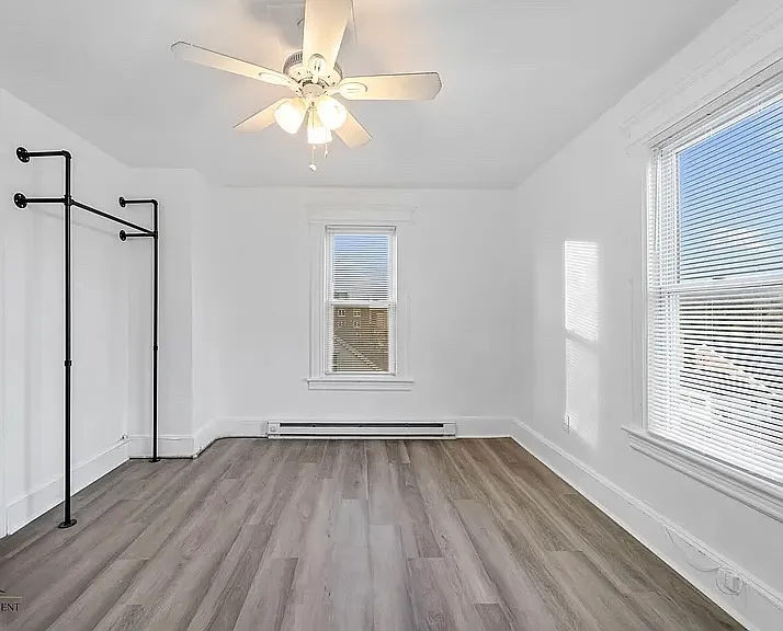 318 Front St #3R — Photo 9