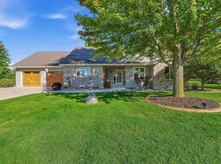 N5567 Deneveu Ln, Fond Du Lac, WI 54937