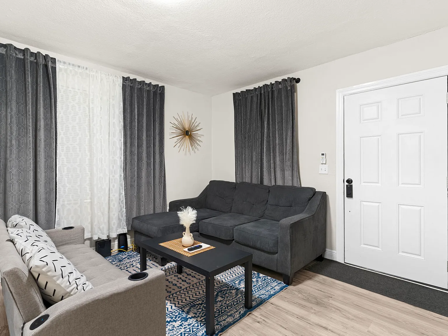 2 bed, $2,250 — Photo 2