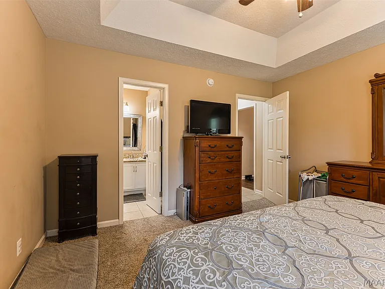 105 Foxwood Ct — Photo 17