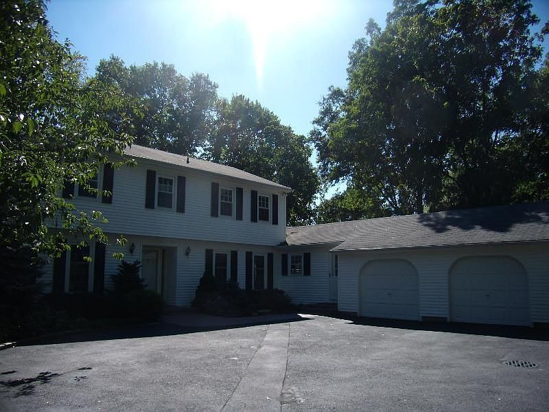 1st image of 65 Piquets Ln