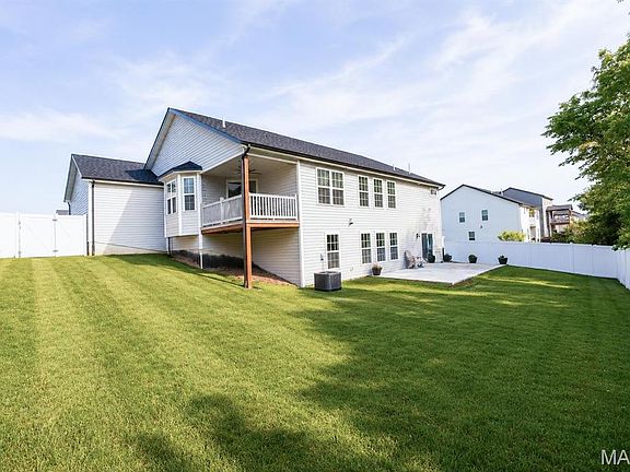 3rd image of 6992 Milburn Estates Dr