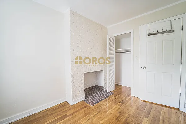 Rented by City Connections Realty | media 15