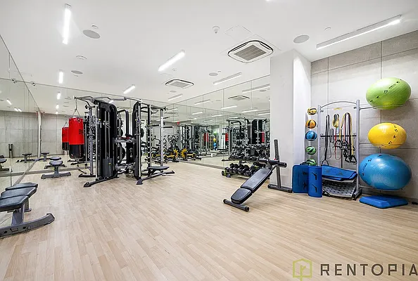 Rented by JCS Realty Group LLC | media 8