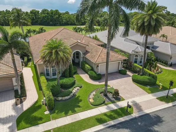 121 Abondance Drive, Palm Beach Gardens, FL 33410