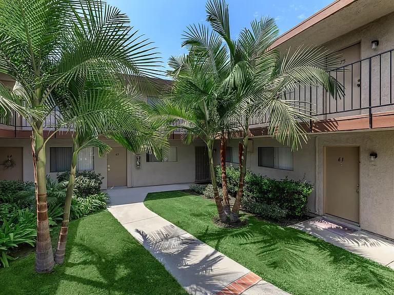 Greenbrook Apartments — Photo 2