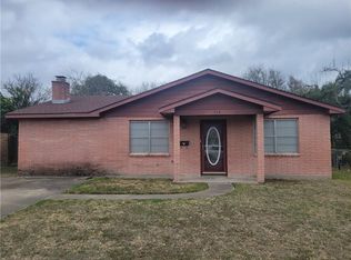 728 W Borden St, Sinton, TX 78387