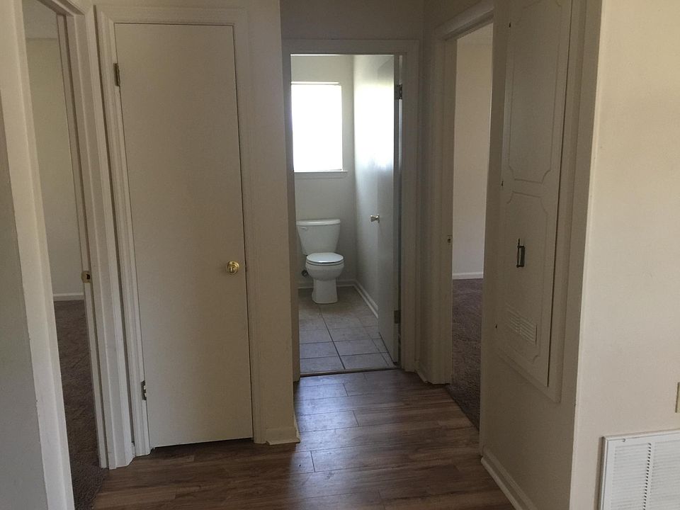 1st image of 629 Brierly Dr