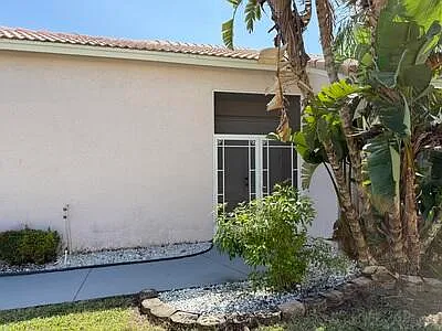 10839 Madison Dr — Photo 5