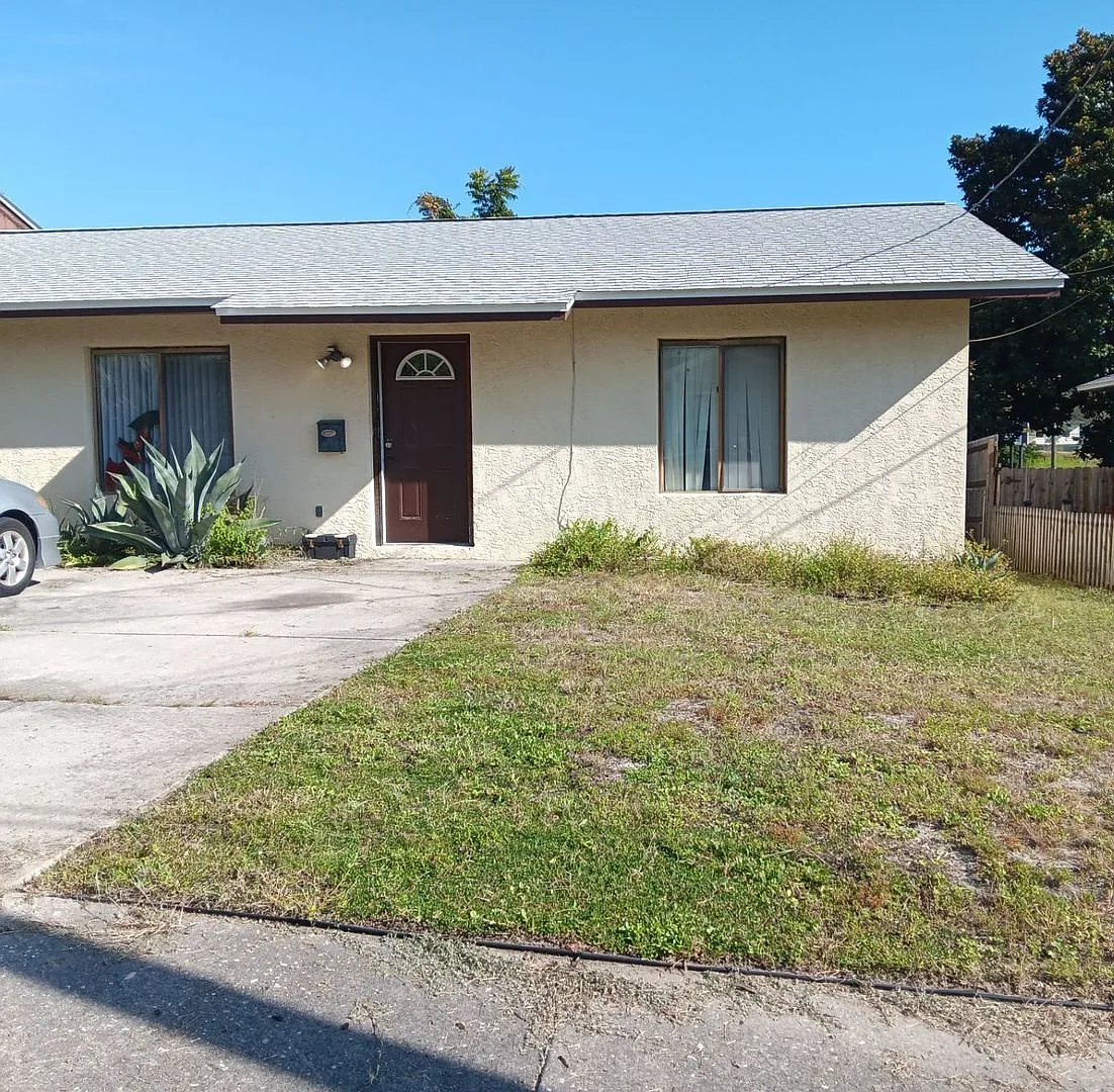 Efficient 3Bed/2Ba Duplex Unit in The Cove! — Photo 1