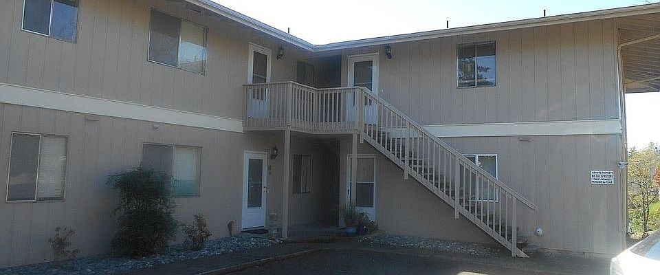 Welcome home _ your private retreat awaits behind door #5 in the heart of Hudson's Bay.