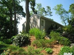 33 Woodland Ln, Huntington, NY