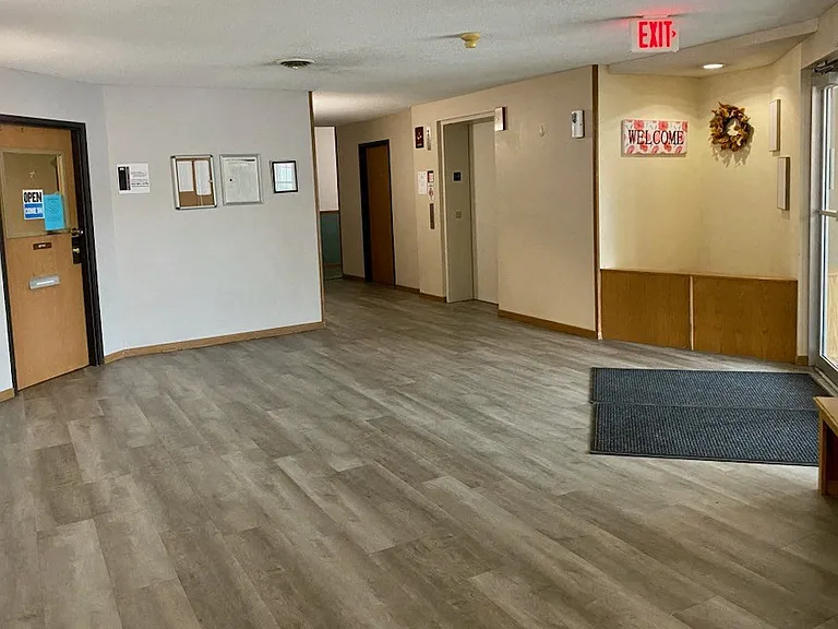 River Ridge Apartments — Photo 25