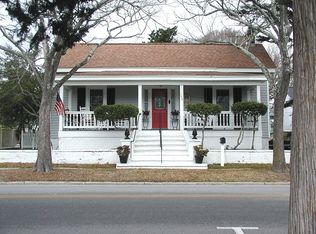 708 Bridges St, Morehead City, NC 28557