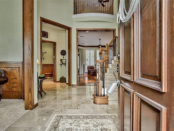 4th image of 8401 Arbor Creek Ln