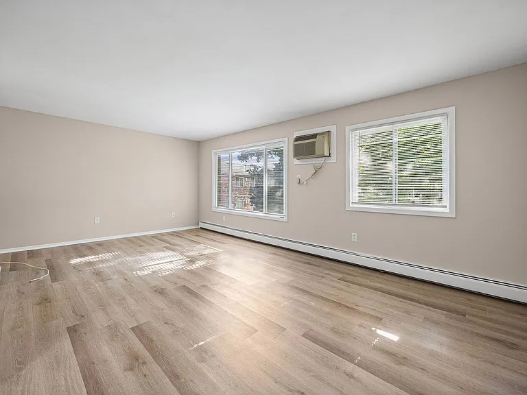 721 Cedarwood — Photo 38