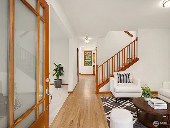2nd image of 1905 NE 125th Street
