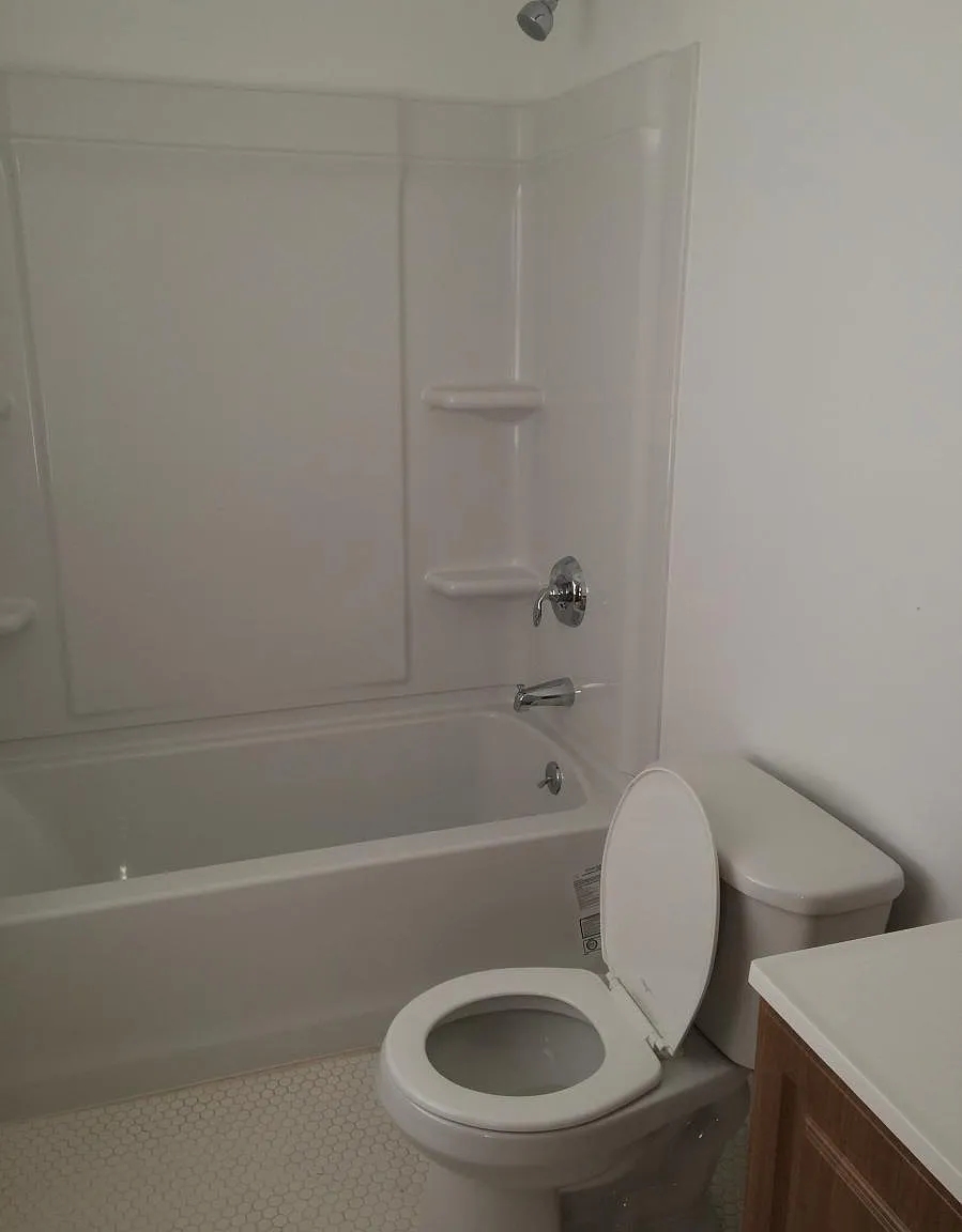 1 bed, 650 sqft, $1,600 — Photo 4