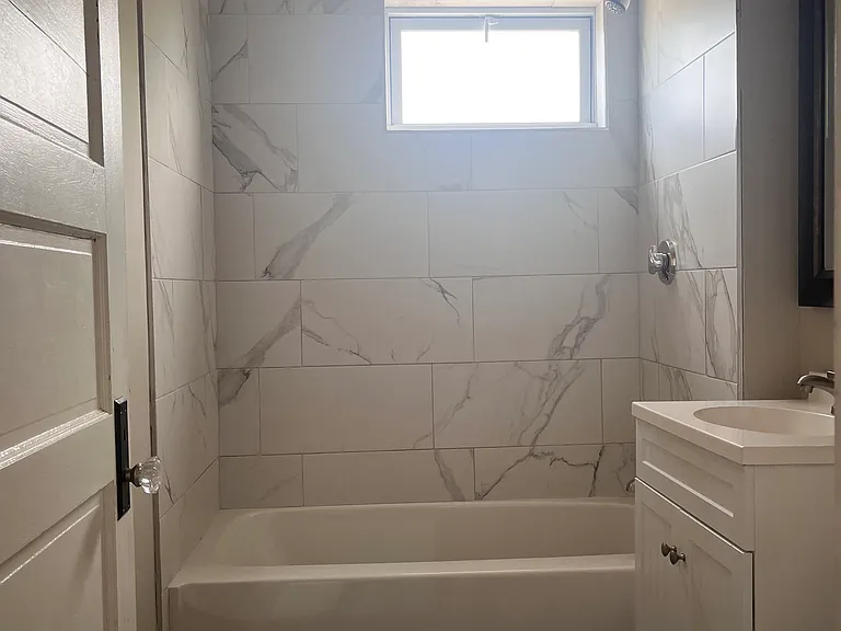 12 Grant St #3 — Photo 11