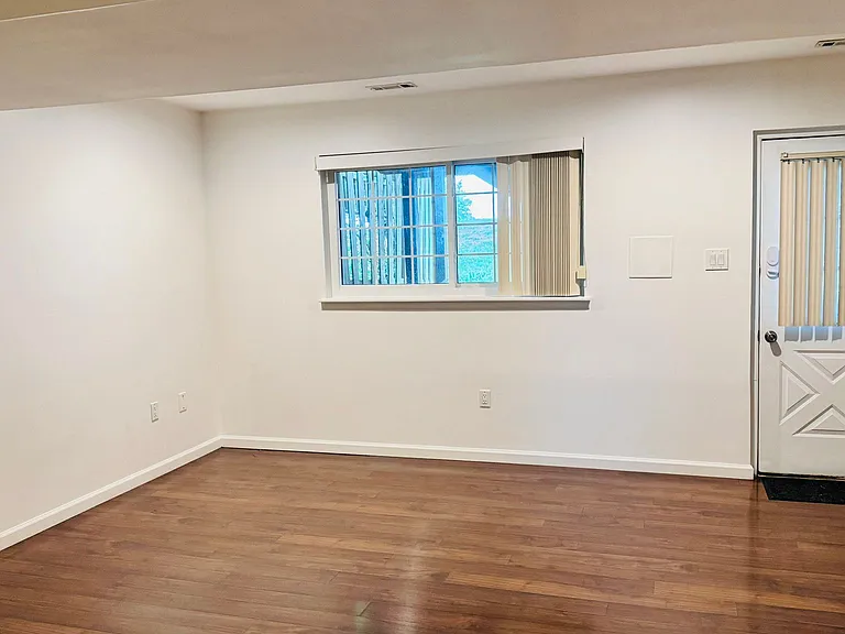 5758 Sweet Bay Ct — Photo 3