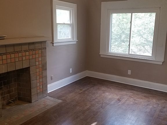 2nd image of 1427 Ryland Ave #1