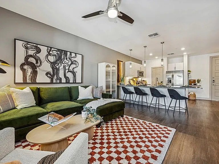 The District at Scottsdale Apartments — Photo 9