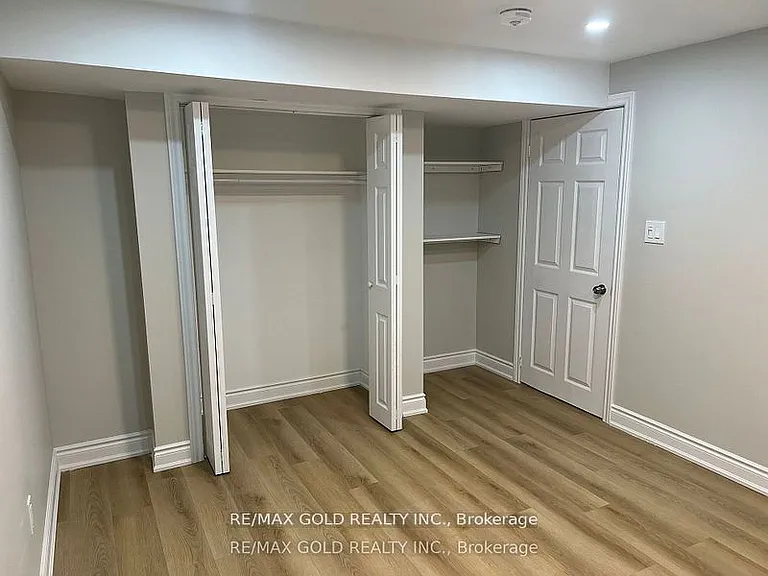 38 Carmel Cres #BASEMENT — Photo 9