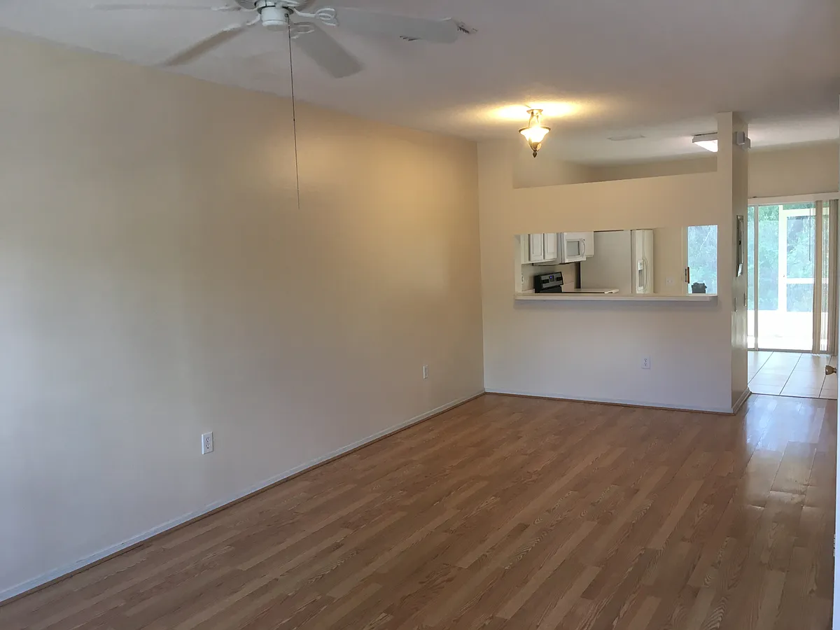 Living Room - 1239 Kennewick Ct
