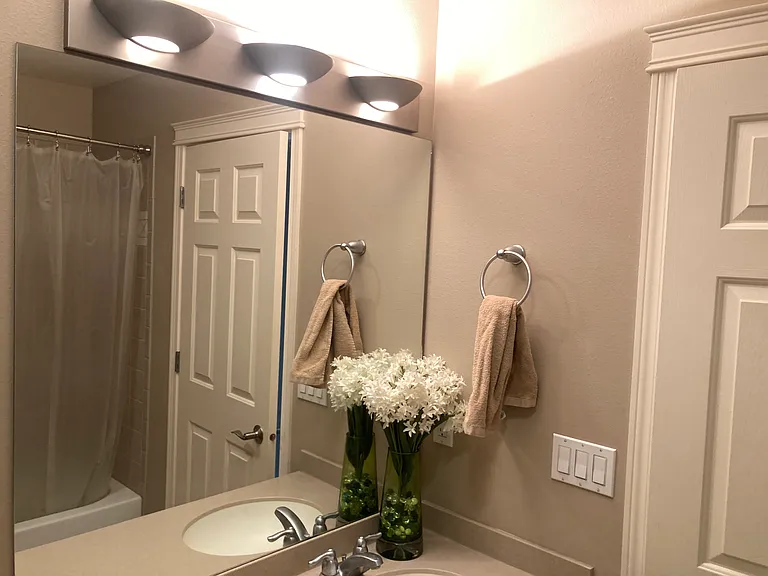 140 W 10th Ave #10 — Photo 21