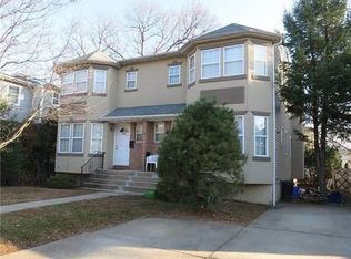 54 Inwood Rd, Port Washington, NY 11050