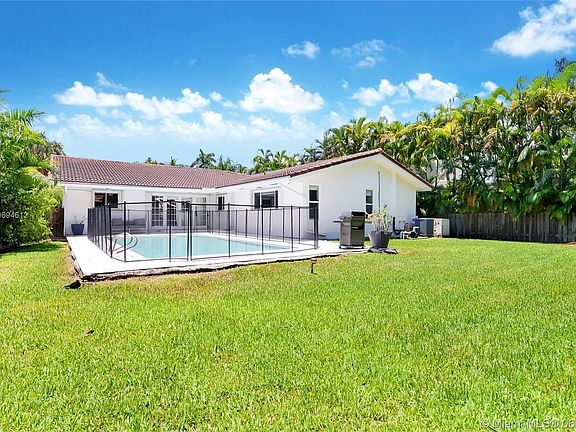 3rd image of 187 Golden Beach Dr