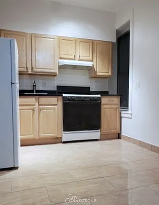 Rented by City Connections Realty | media 28