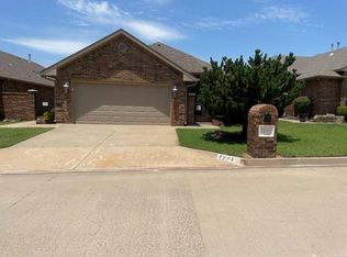 1261 Augusta Ct, Shawnee, OK 74801